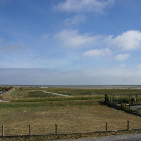 Les Greniers De Blanche Bed & Breakfast Le Vivier sur Mer Bagian luar foto